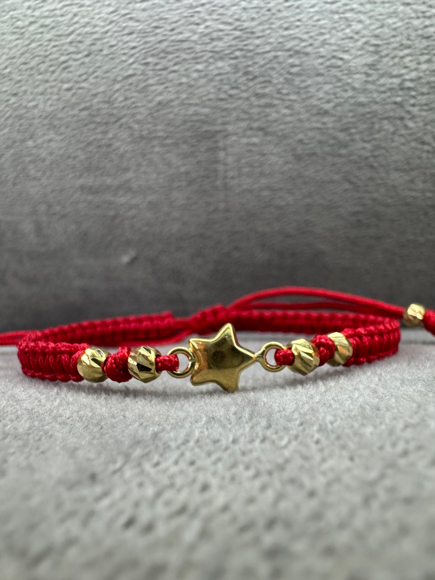 Pulsera tejida estrella