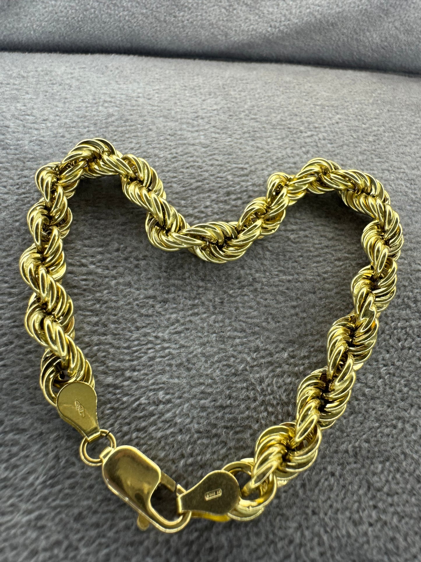 Esclava San Francisco