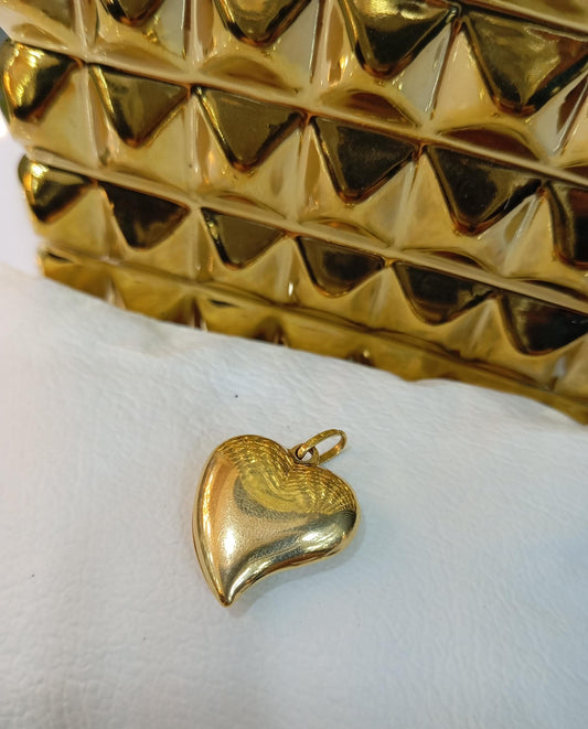 Dije corazón Oro 18k