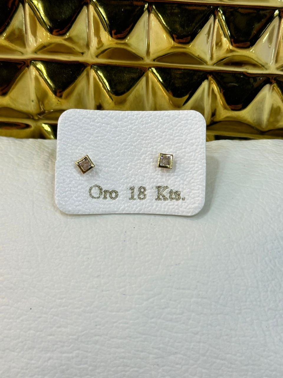 Abridores  cuadrados de oro 18k