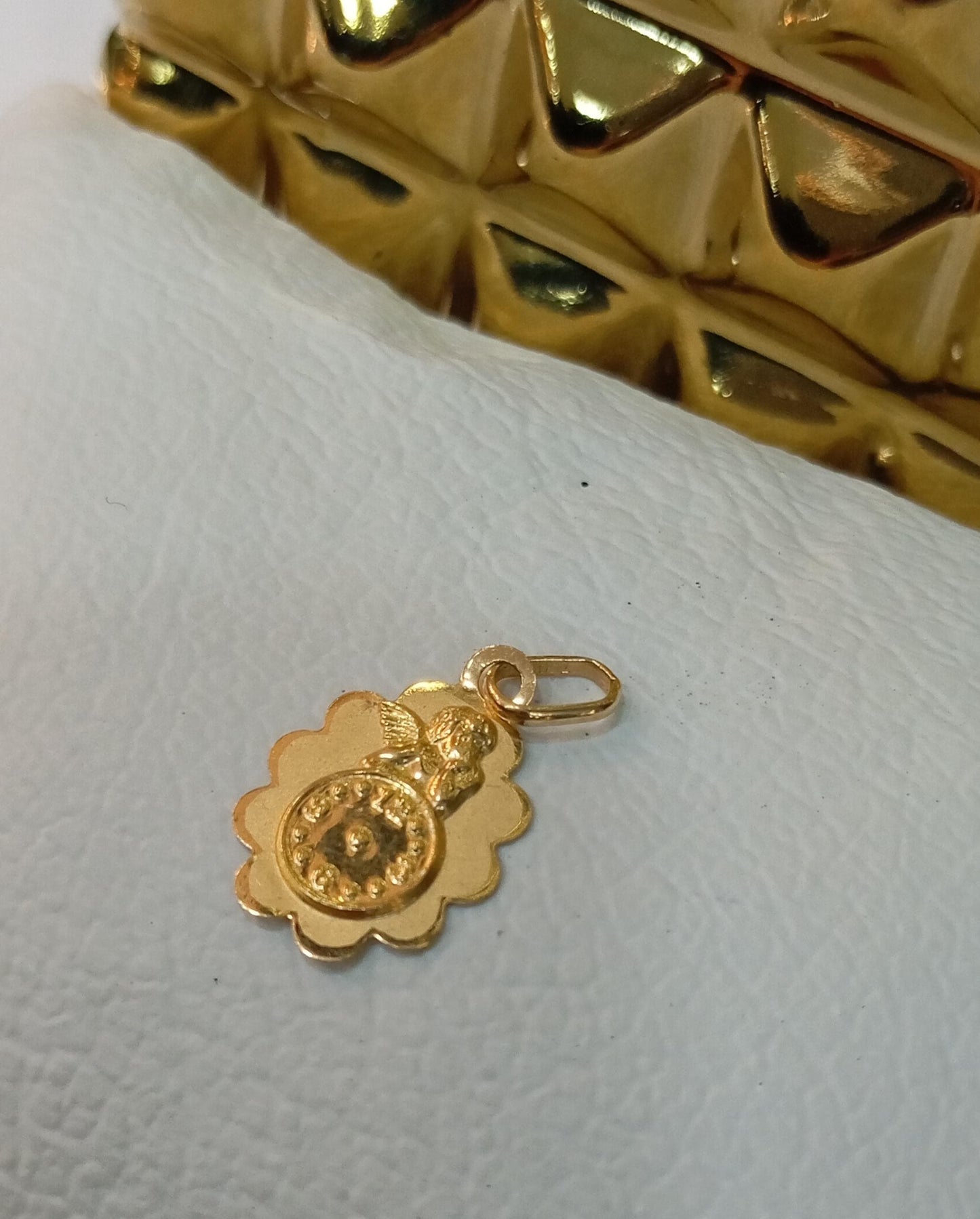 Dije Ángel con reloj Oro 18k