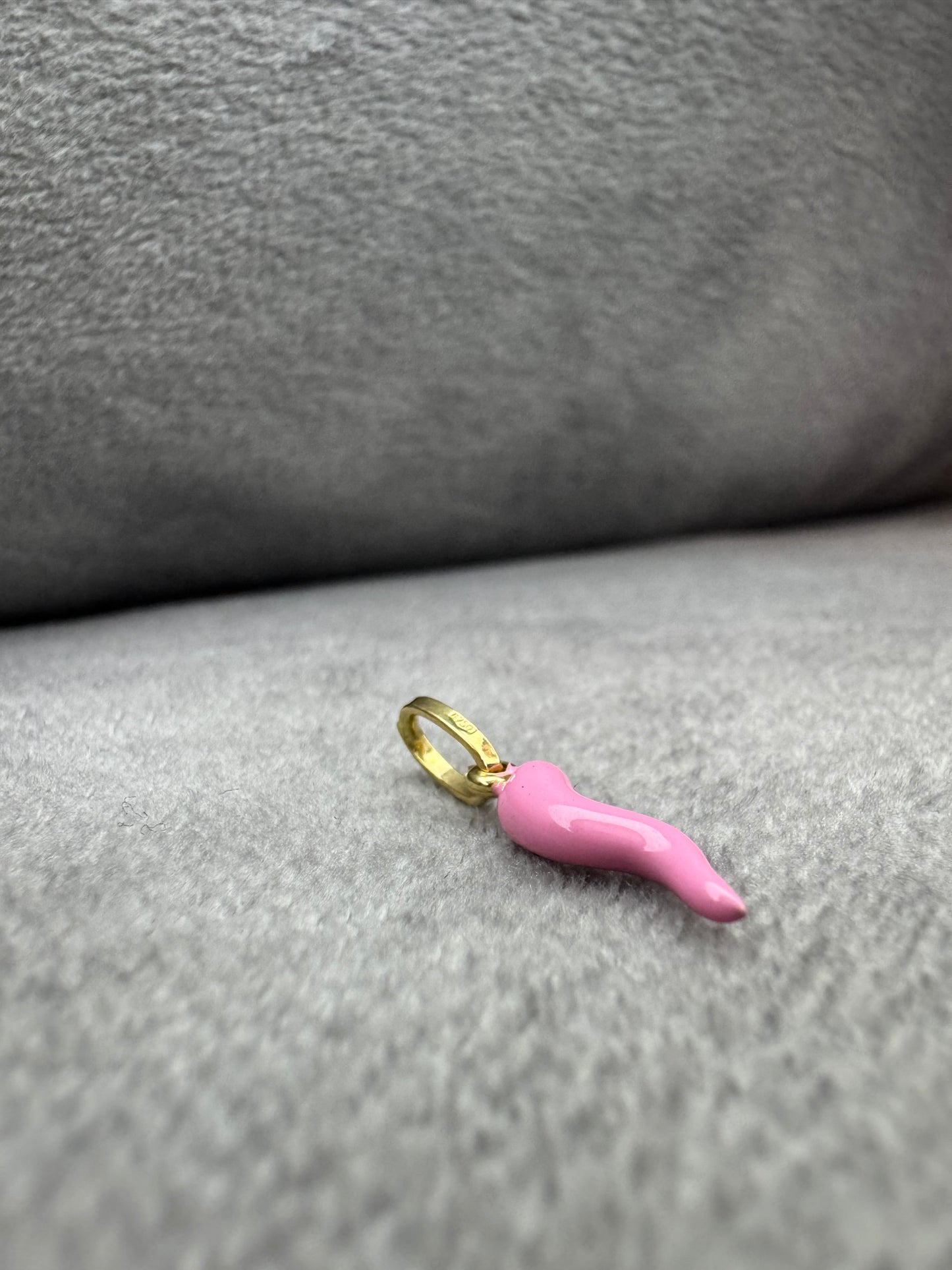 Cornicello rosa